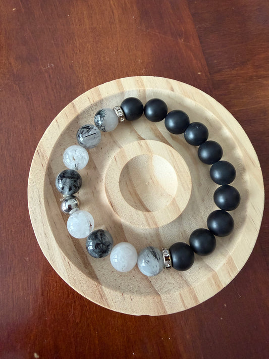 10MM Onyx and Tourmalinated Quartz