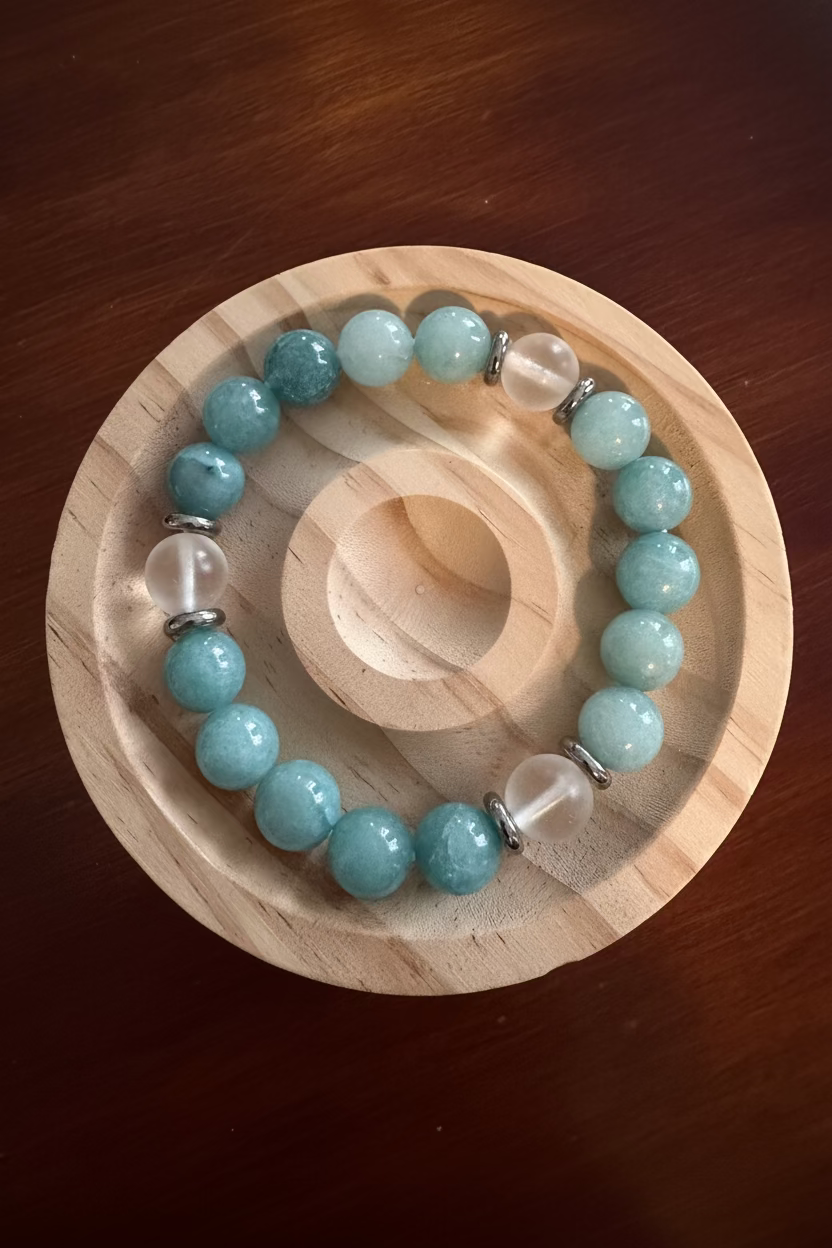 10MM Aquamarine and Quartz bracelet