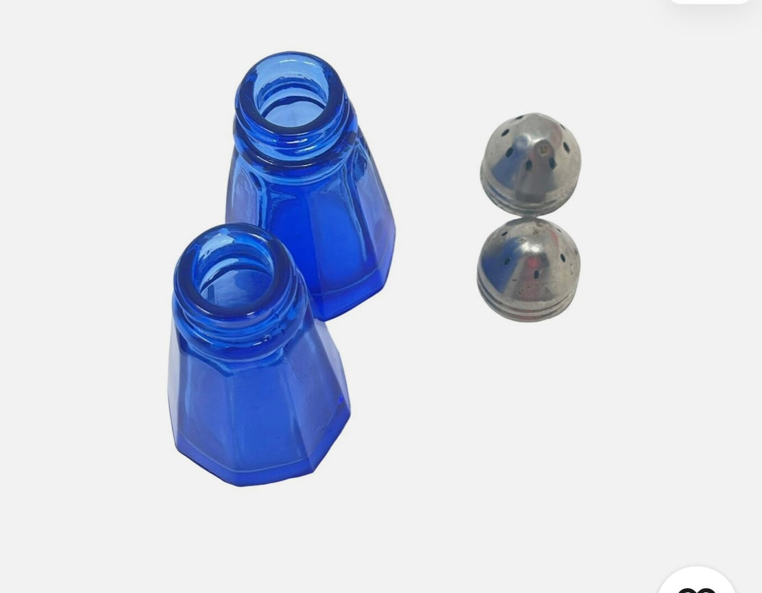 Vintage salt and pepper shakers